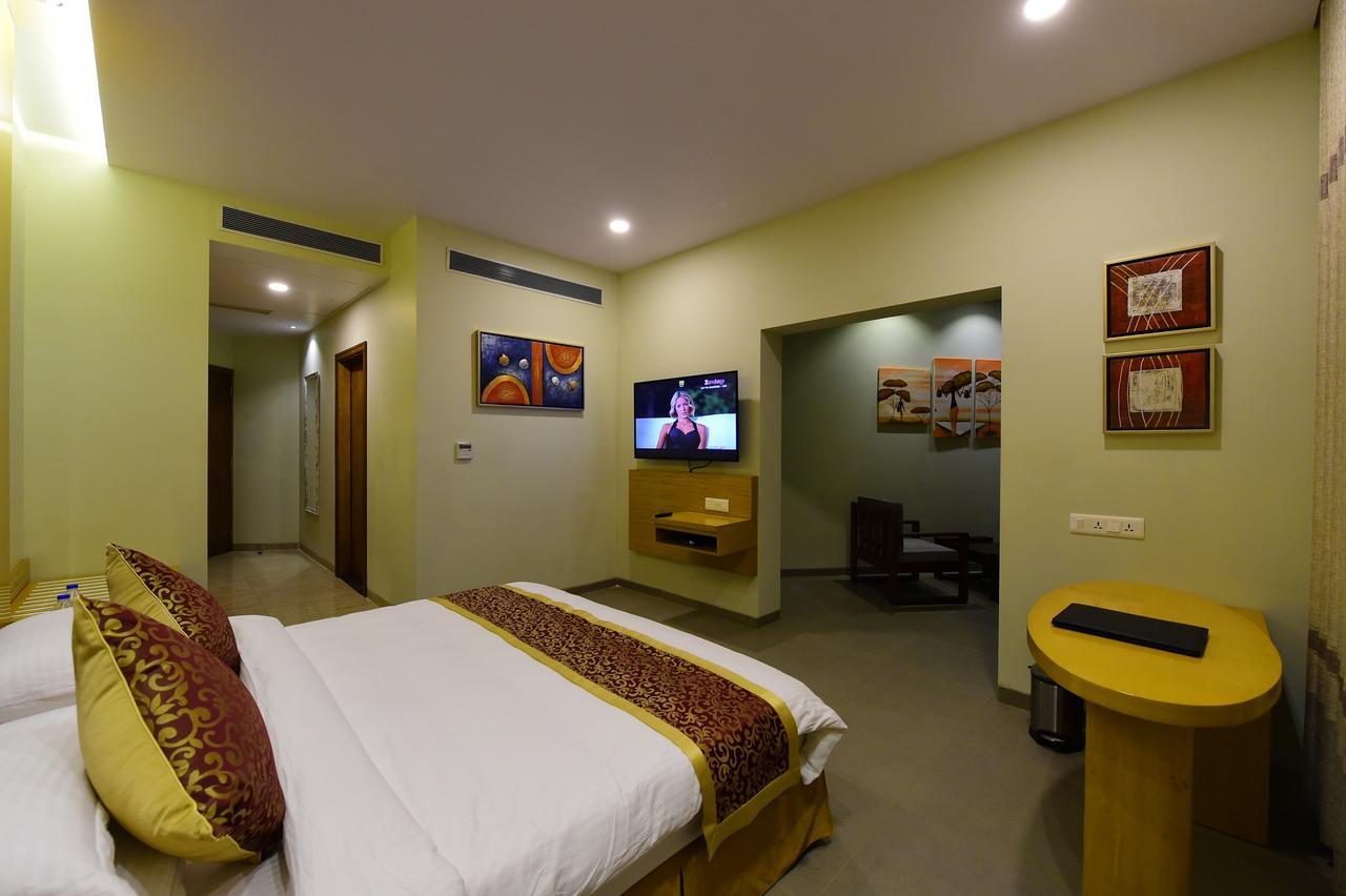 Hotel H - Sandhill Hotels Private Limited Ānand Exterior foto