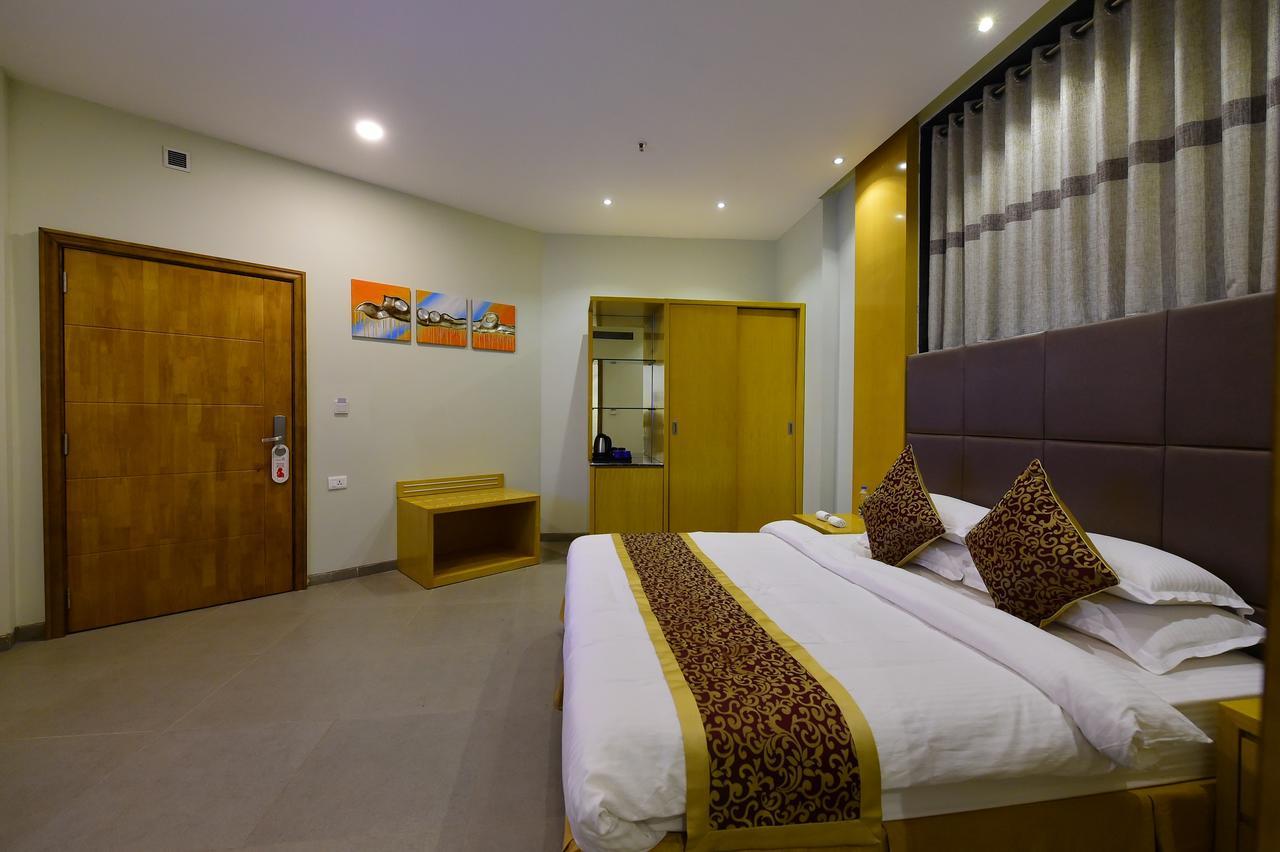 Hotel H - Sandhill Hotels Private Limited Ānand Exterior foto