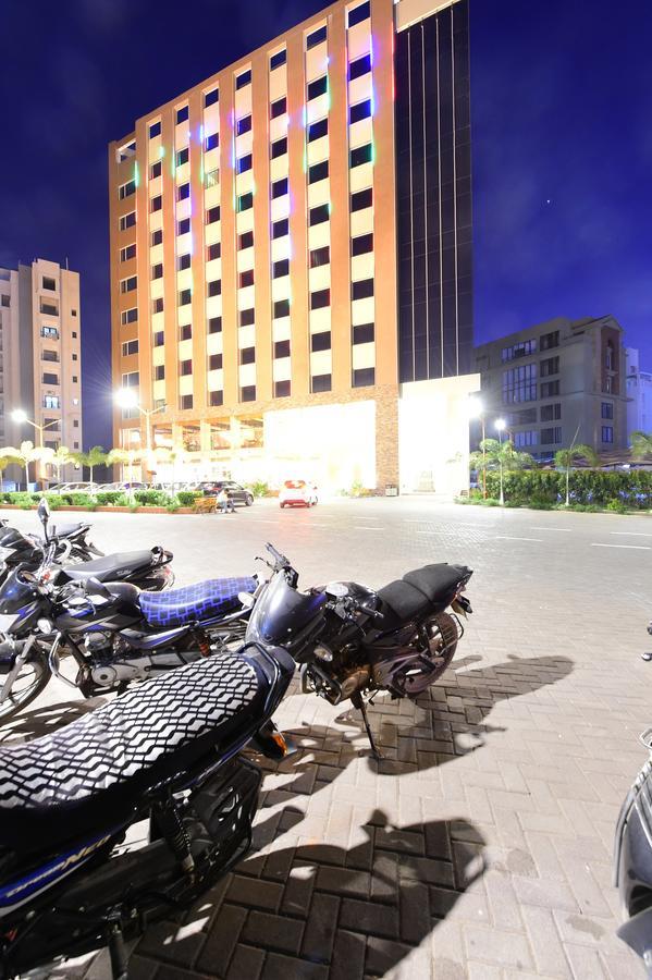 Hotel H - Sandhill Hotels Private Limited Ānand Exterior foto